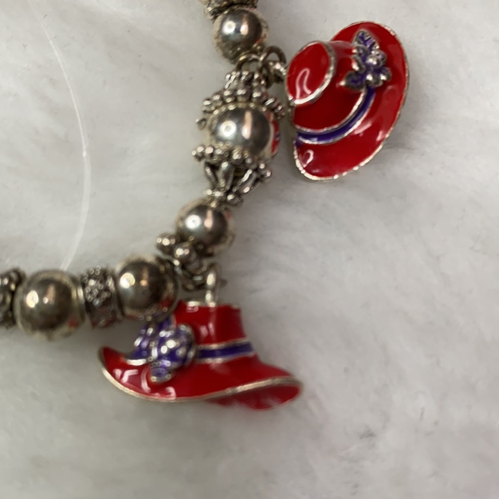 Red Hat Society Charm Bracelet One Size - Picture 2 of 9